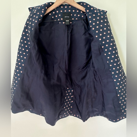 EUC Smythe The Lounge Blazer in Sporty Polka Dot Jacquard Navy Cotton Blend - Picture 4 of 13